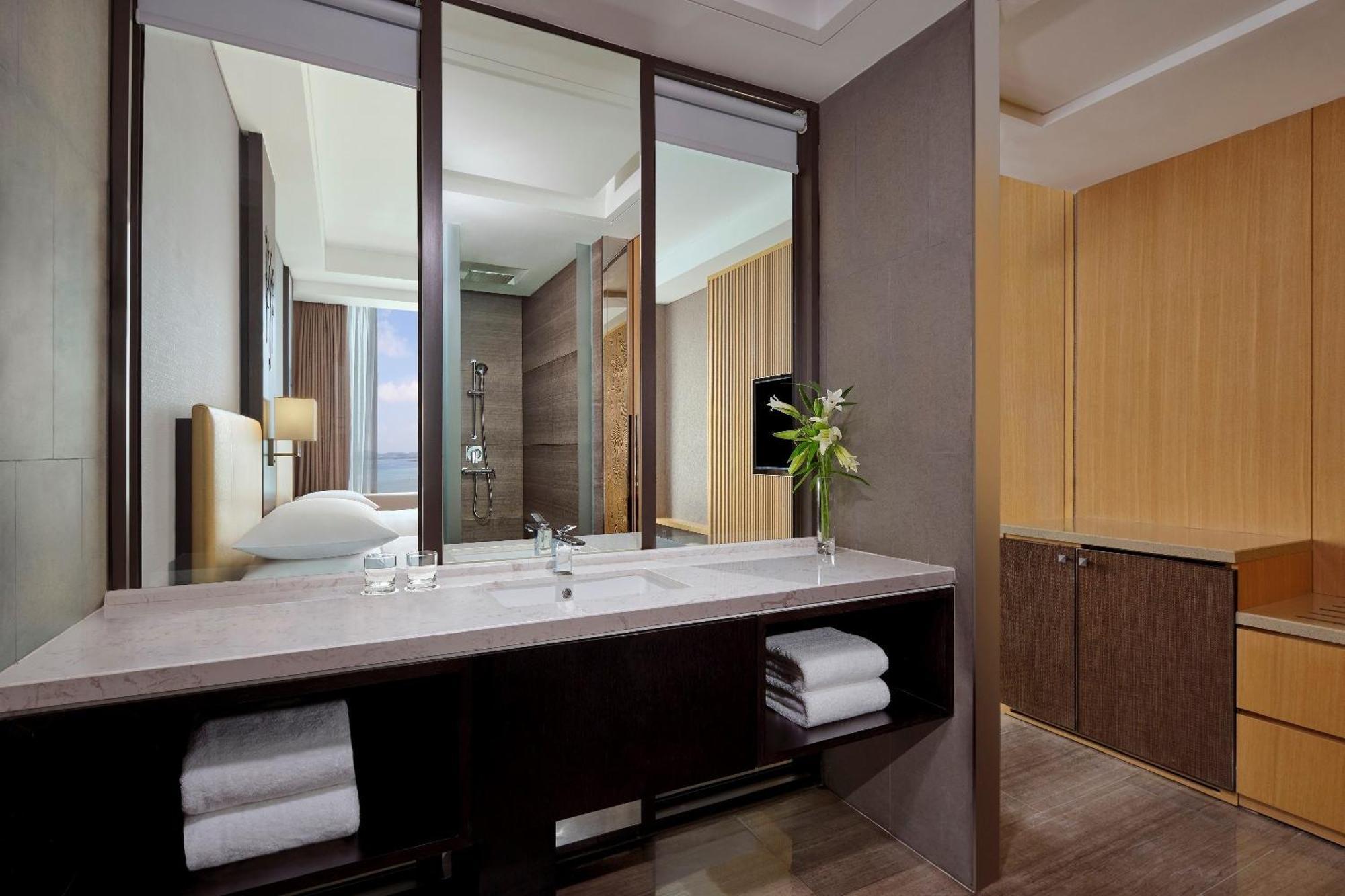 Batam Marriott Hotel Harbour Bay Nagoja Zewnętrze zdjęcie